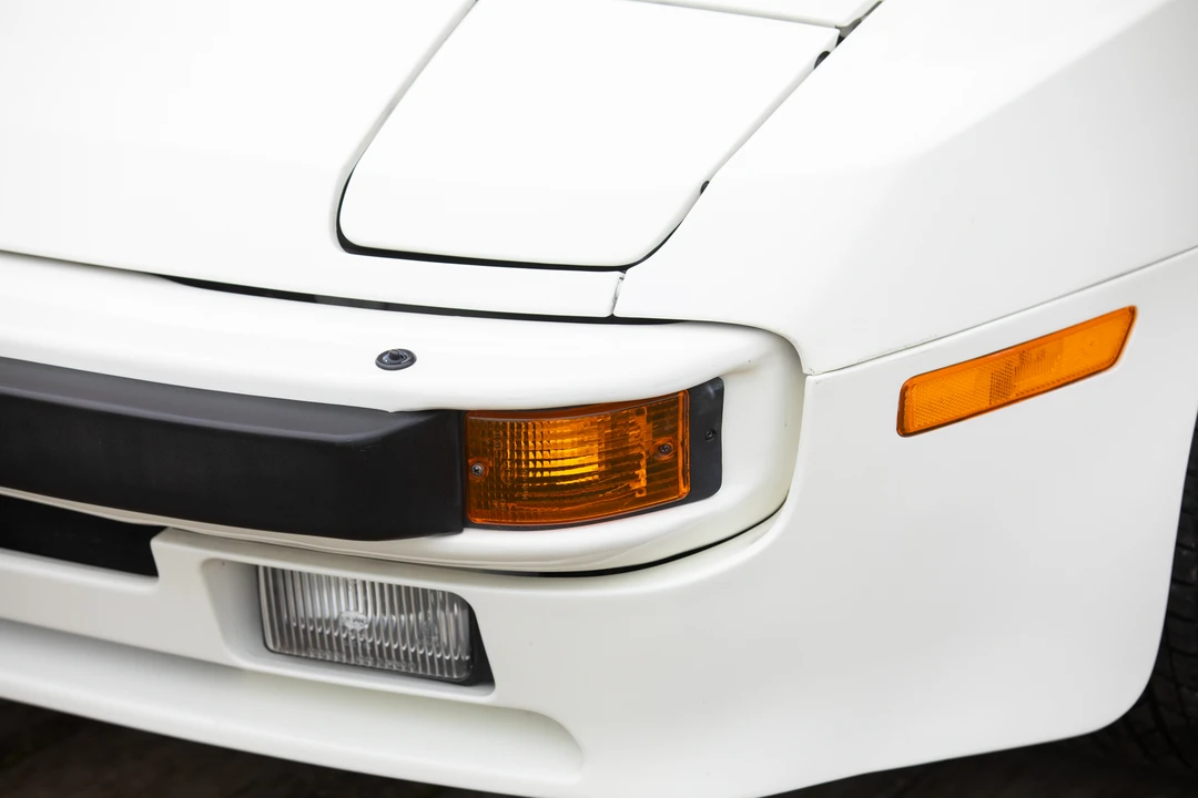 1986 Porsche 944 - Image 25 of 31