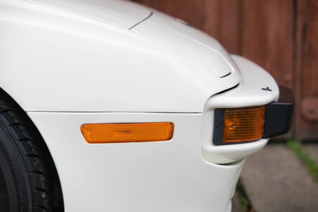 1986 Porsche 944 - Image 27 of 31