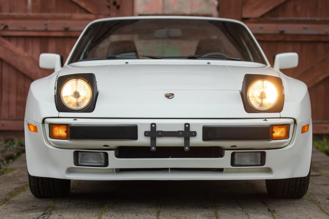 1986 Porsche 944 - Image 5 of 31