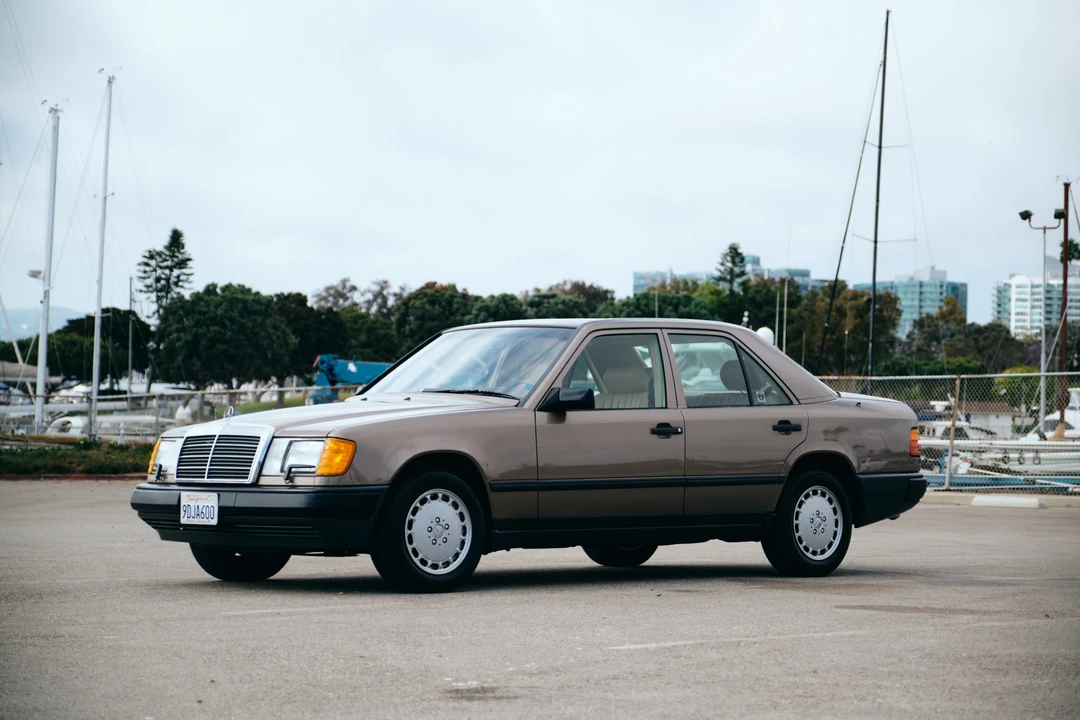 1987 Mercedes-Benz W124 E-Class - Image 6 of 31