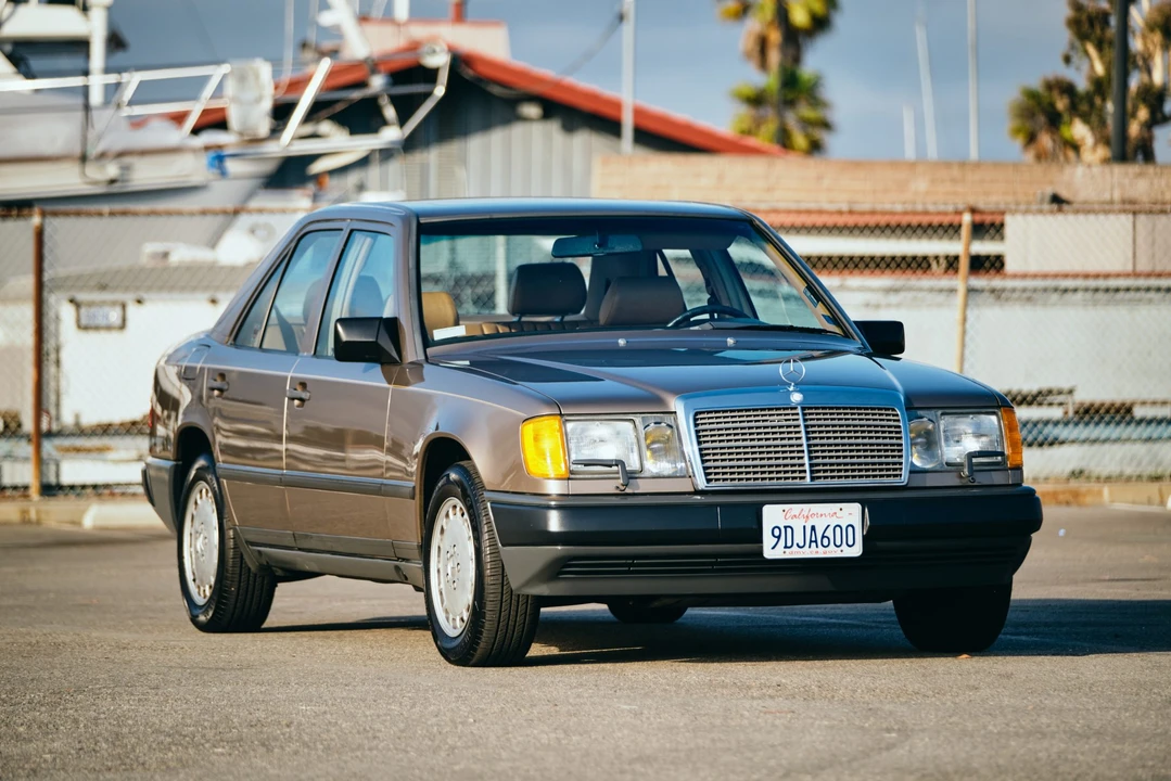 1987 Mercedes-Benz W124 E-Class - Image 20 of 31