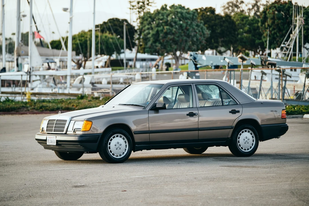 1987 Mercedes-Benz W124 E-Class - Image 5 of 31