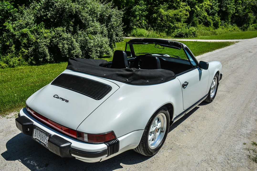 1987 Porsche 911 Carrera 3.2 - Image 16 of 31