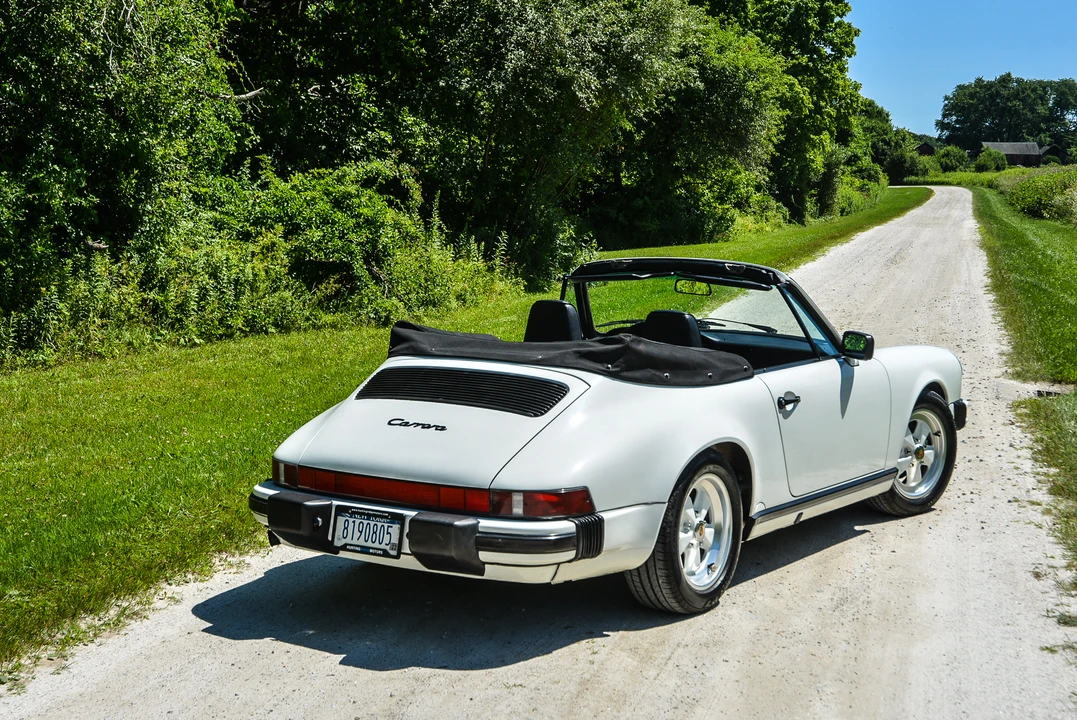 1987 Porsche 911 Carrera 3.2 - Image 26 of 31