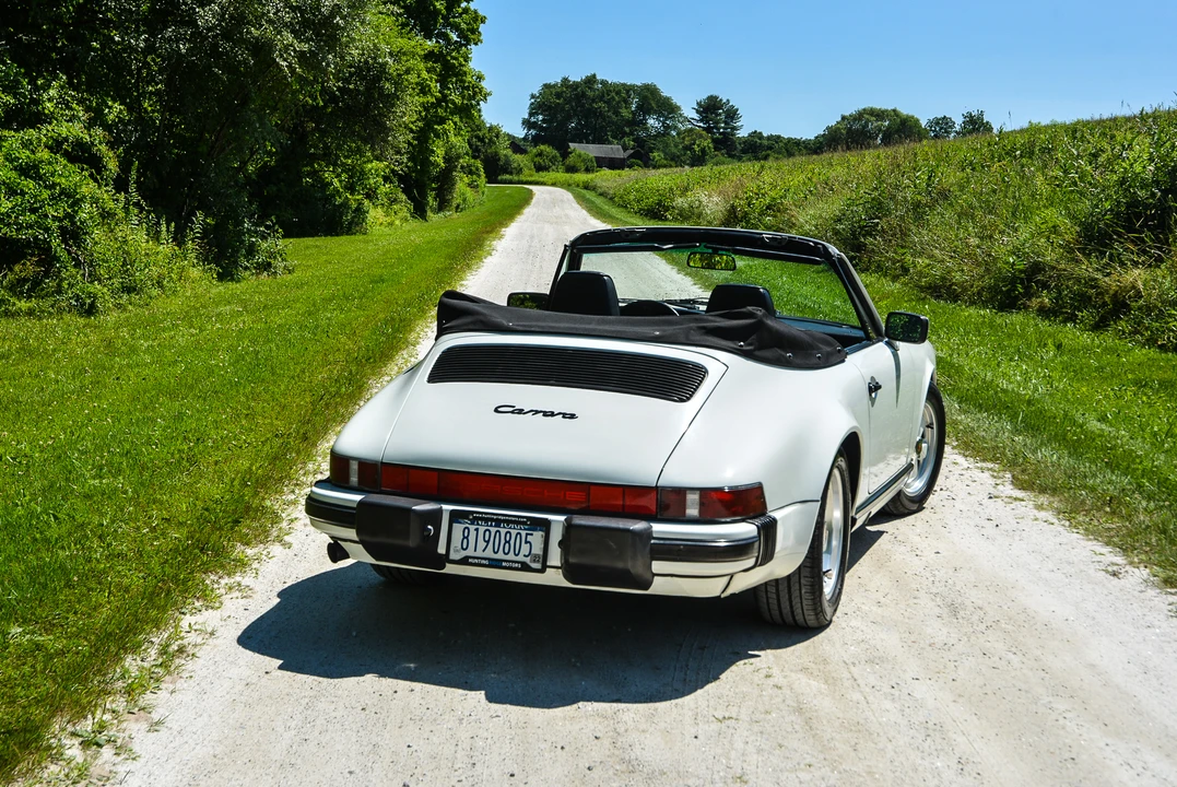 1987 Porsche 911 Carrera 3.2 - Image 24 of 31