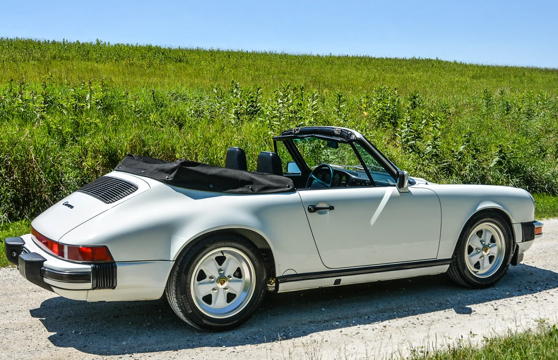 1987 Porsche 911 Carrera 3.2 - Image 14 of 31