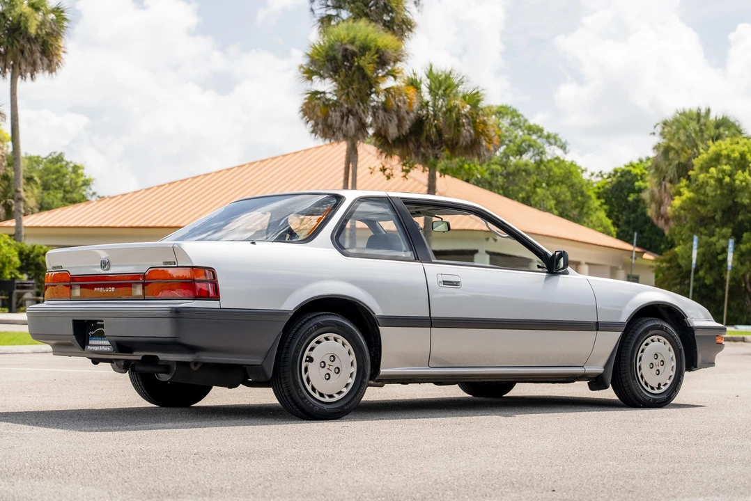 1988 Honda Prelude 3rd Gen - Image 7 of 31