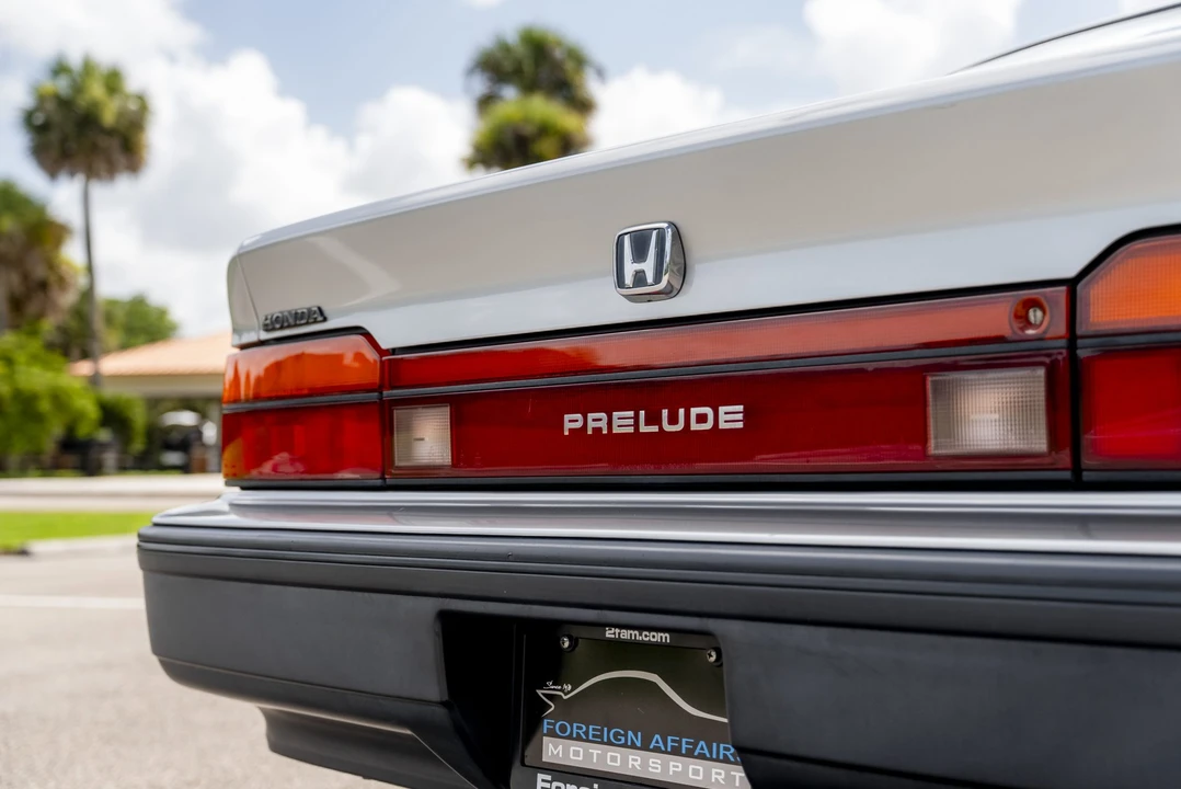 1988 Honda Prelude 3rd Gen - Image 27 of 31
