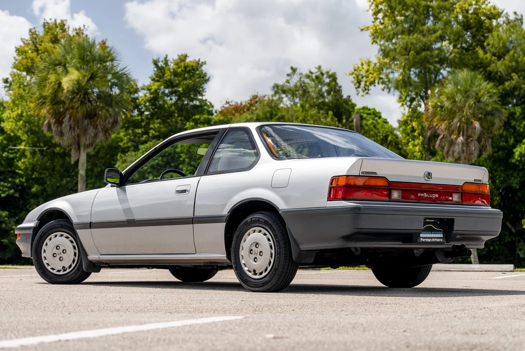 1988 Honda Prelude 3rd Gen - Image 5 of 31