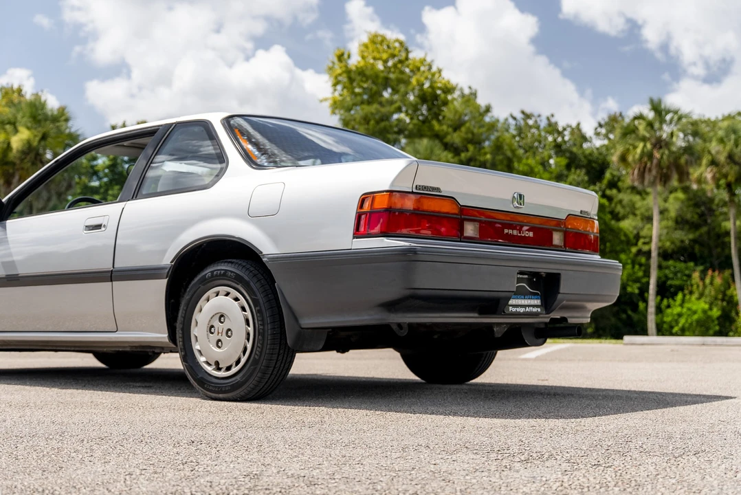 1988 Honda Prelude 3rd Gen - Image 22 of 31