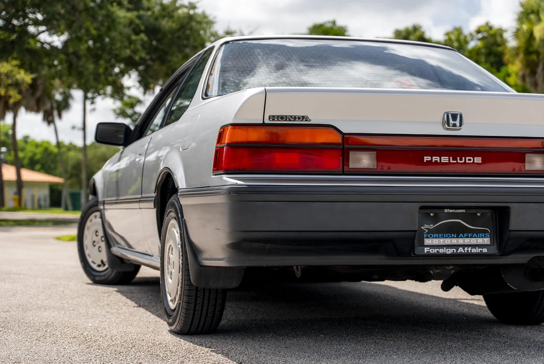 1988 Honda Prelude 3rd Gen - Image 23 of 31