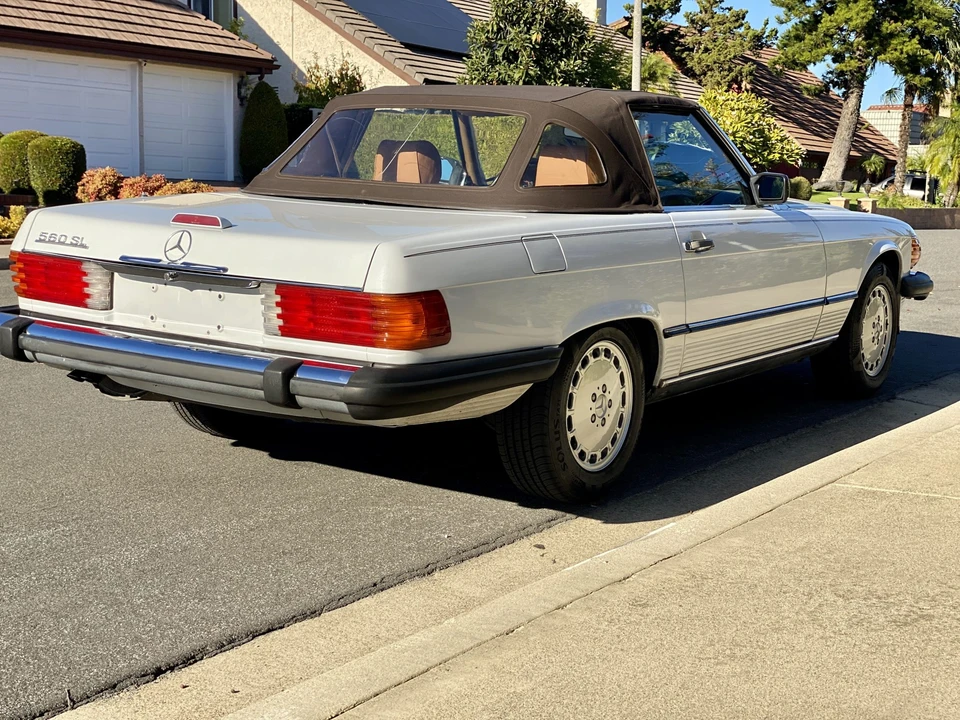 1988 Mercedes-Benz R107 SL-Class - Image 25 of 31