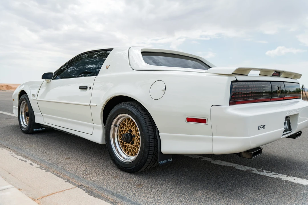 1988 Pontiac Firebird Trans Am 3rd Gen - Image 10 of 31