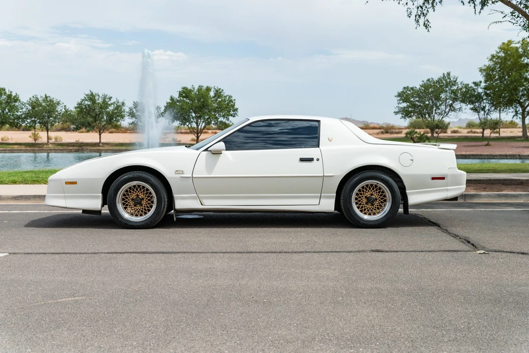 1988 Pontiac Firebird Trans Am 3rd Gen - Image 12 of 31
