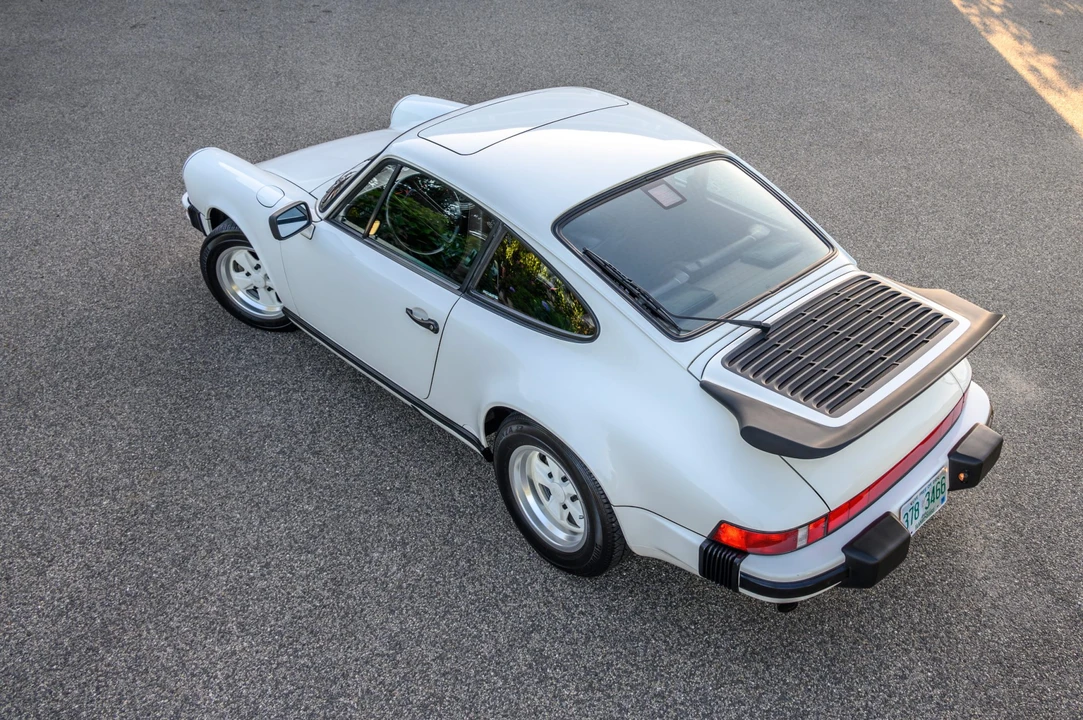 1988 Porsche 911 Carrera 3.2 - Image 23 of 31