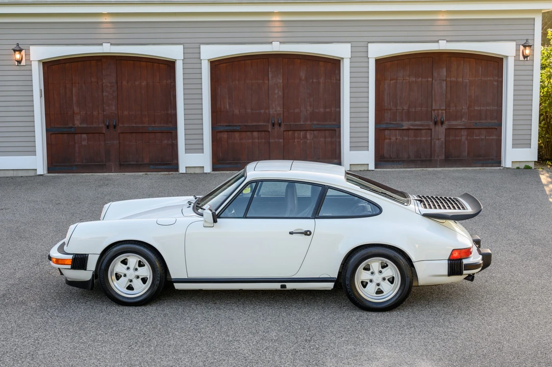 1988 Porsche 911 Carrera 3.2 - Image 27 of 31
