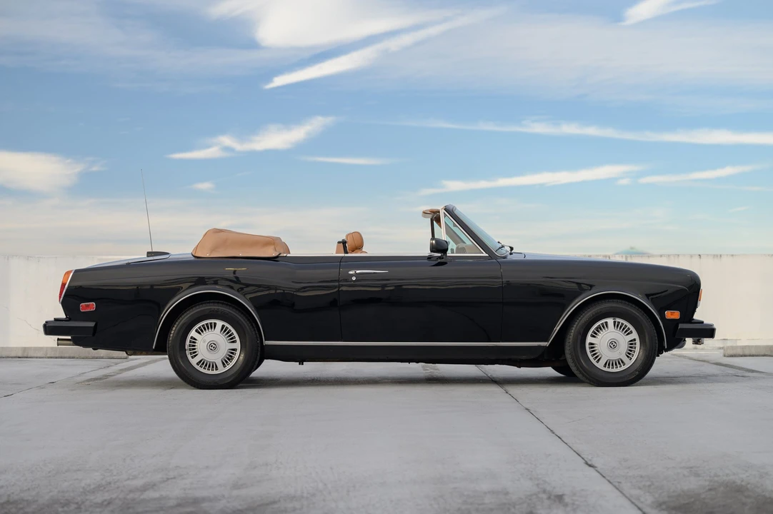 1989 Rolls-Royce Corniche Series III - Image 30 of 31