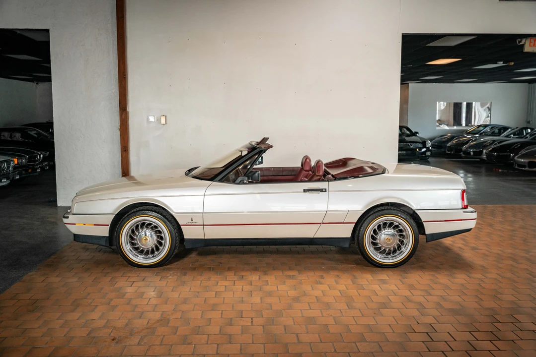 1989 Cadillac Allante - Image 6 of 31