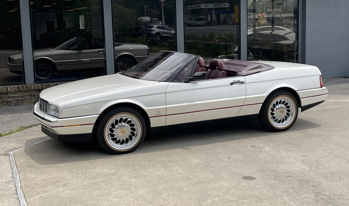 1989 Cadillac Allante - Image 26 of 31