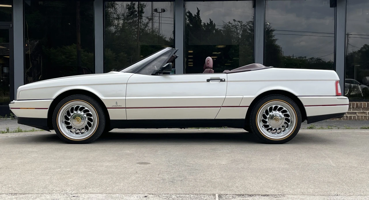 1989 Cadillac Allante - Image 29 of 31