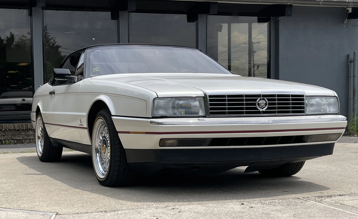 1989 Cadillac Allante - Image 23 of 31