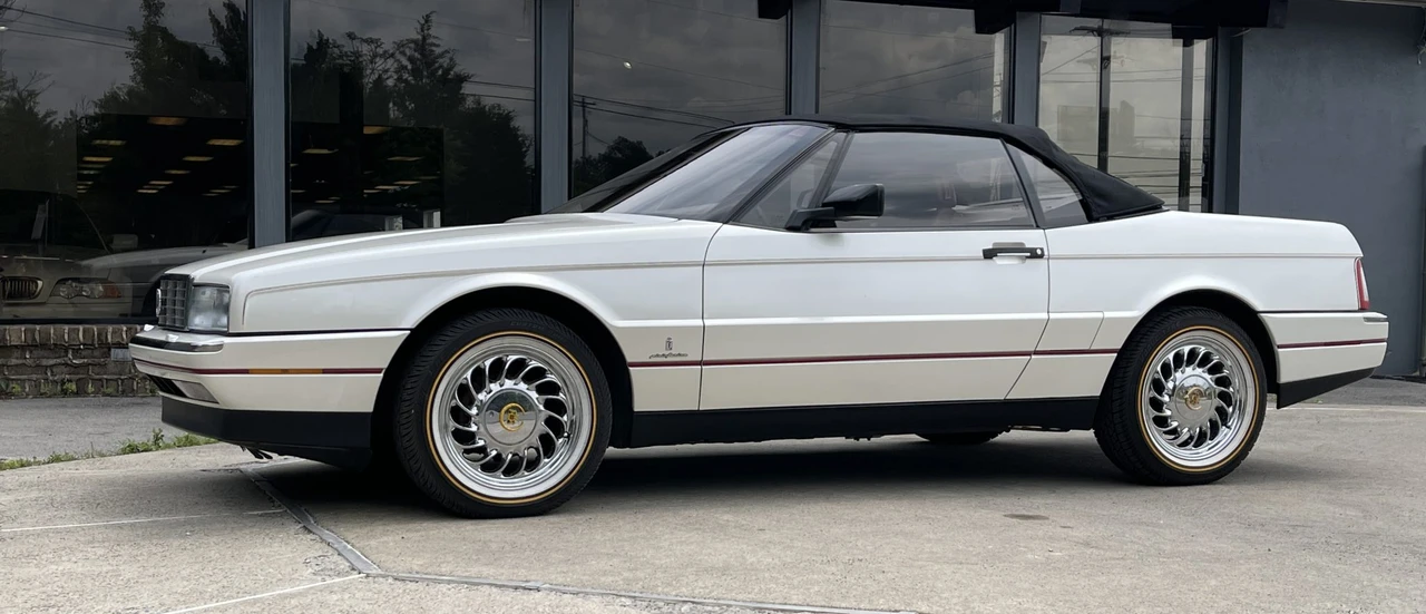 1989 Cadillac Allante - Image 5 of 31
