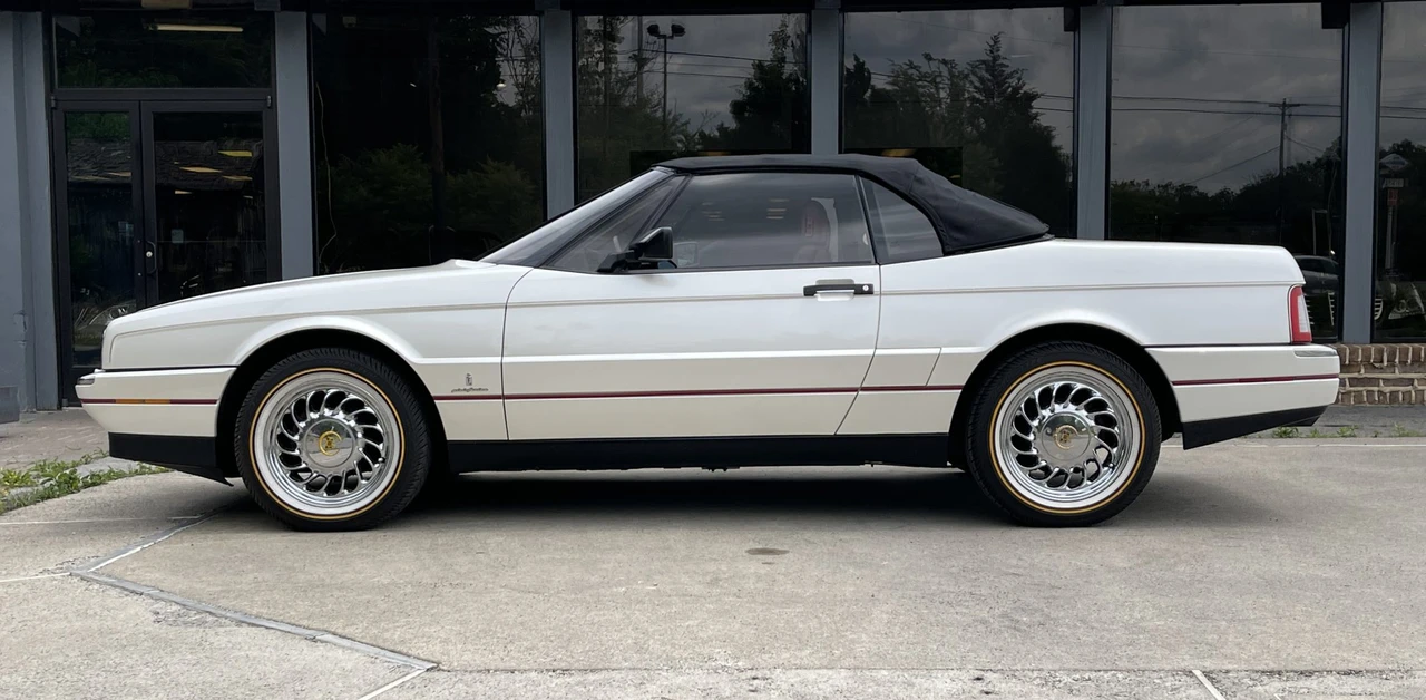 1989 Cadillac Allante - Image 7 of 31