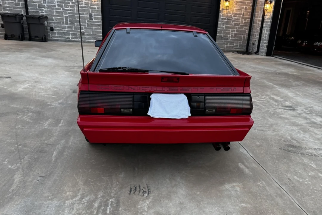1989 Chrysler Conquest - Image 9 of 31