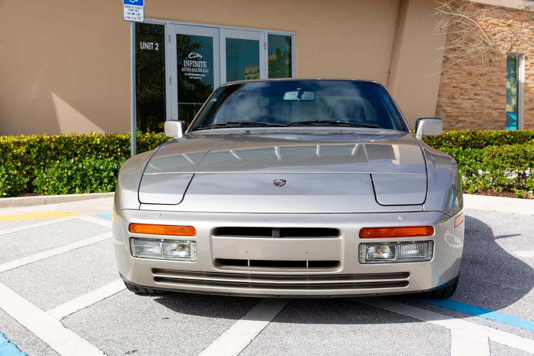 1989 Porsche 944 Turbo - Image 16 of 31