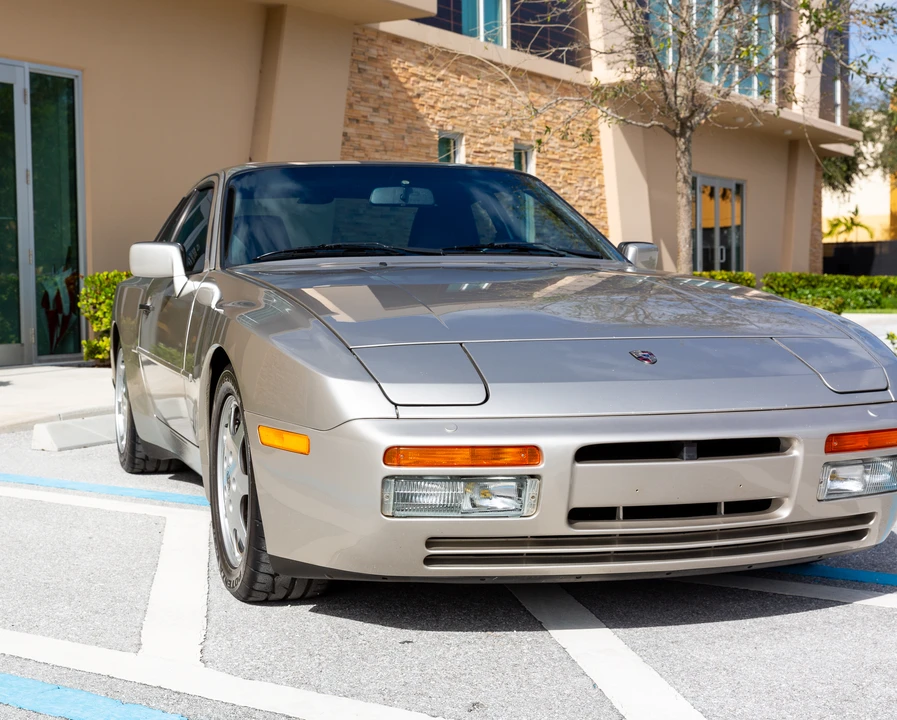 1989 Porsche 944 Turbo - Image 15 of 31