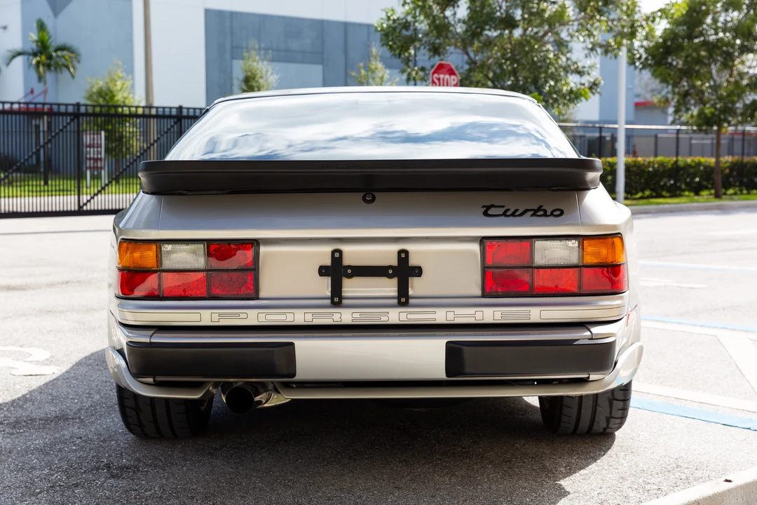 1989 Porsche 944 Turbo - Image 9 of 31