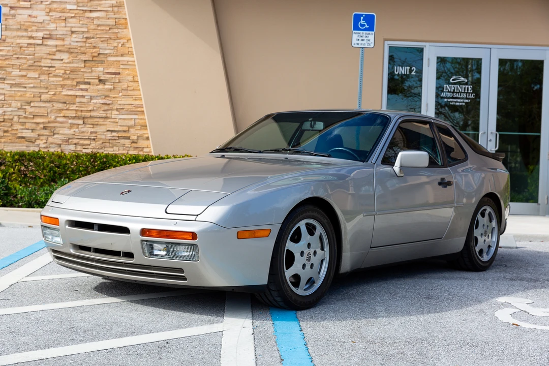 1989 Porsche 944 Turbo - Image 3 of 31