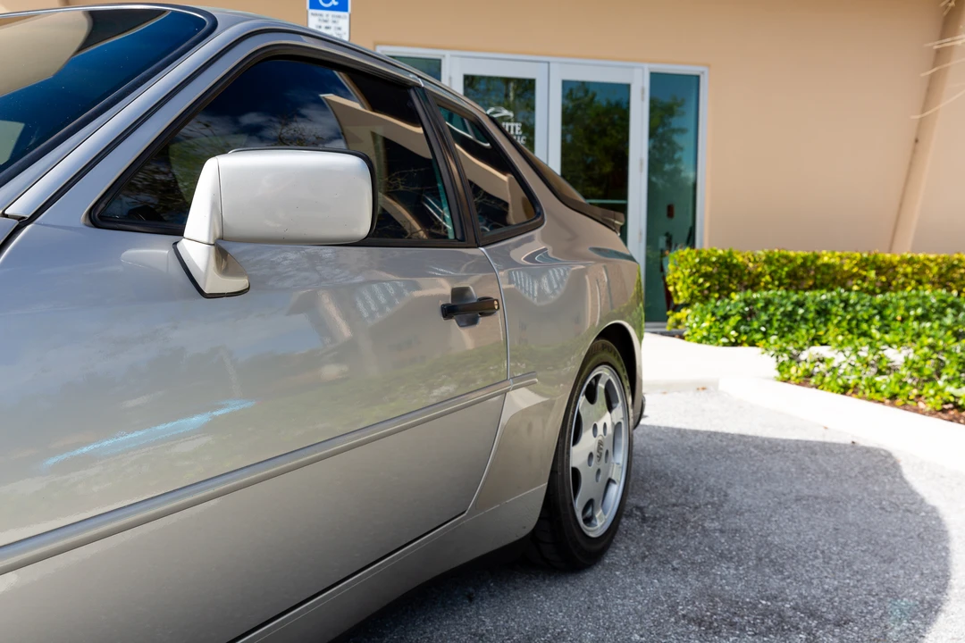 1989 Porsche 944 Turbo - Image 28 of 31
