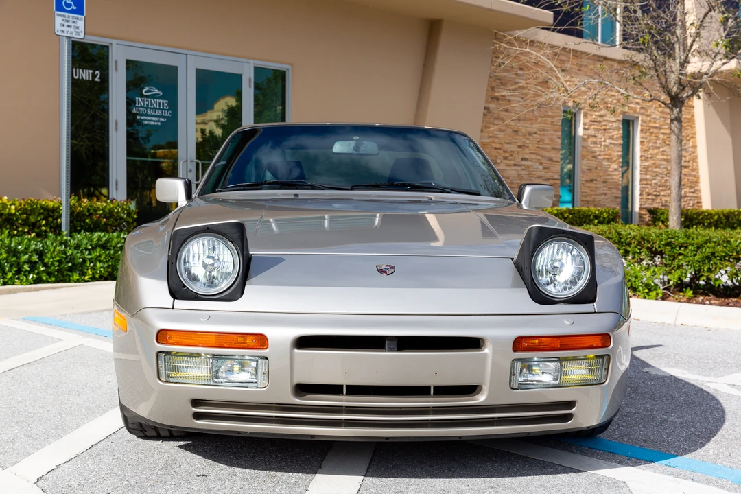 1989 Porsche 944 Turbo - Image 17 of 31