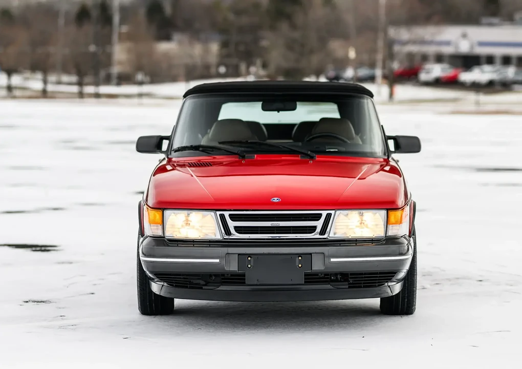 1989 Saab 900 Turbo 1st Gen - Image 2 of 6