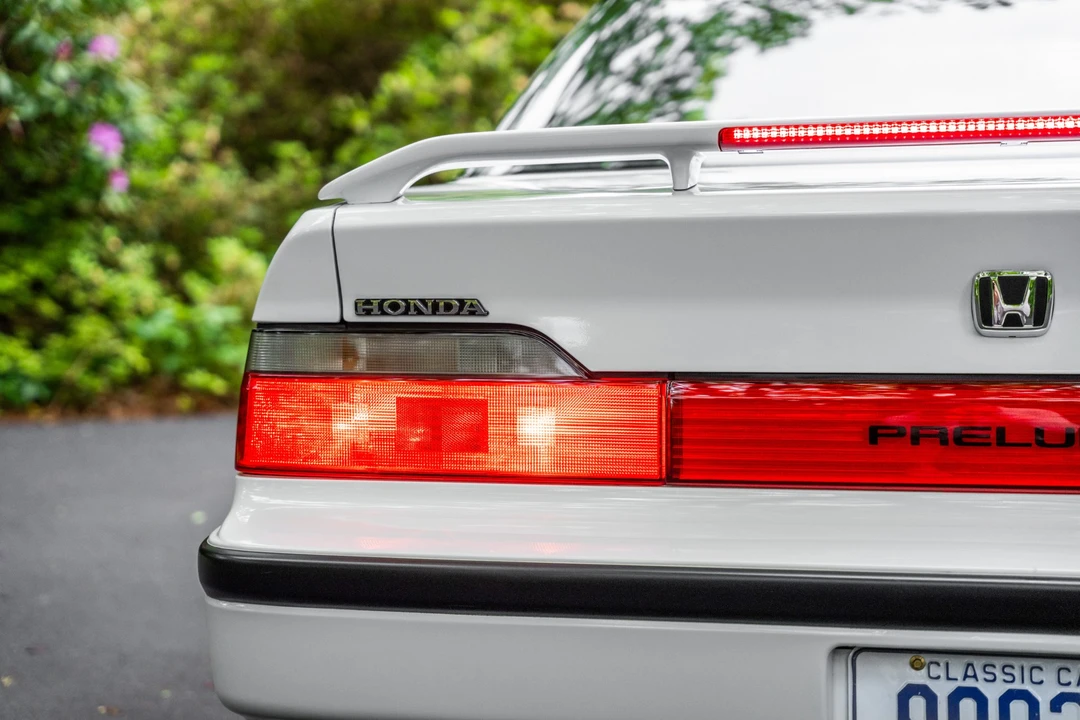 1990 Honda Prelude 3rd Gen - Image 18 of 31