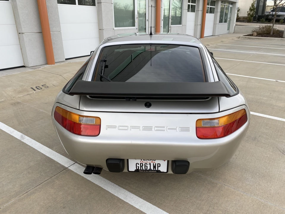 1990 Porsche 928 S4 - Image 18 of 31