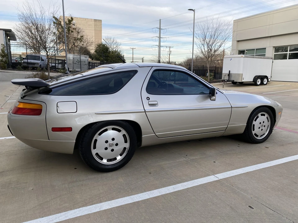 1990 Porsche 928 S4 - Image 31 of 31