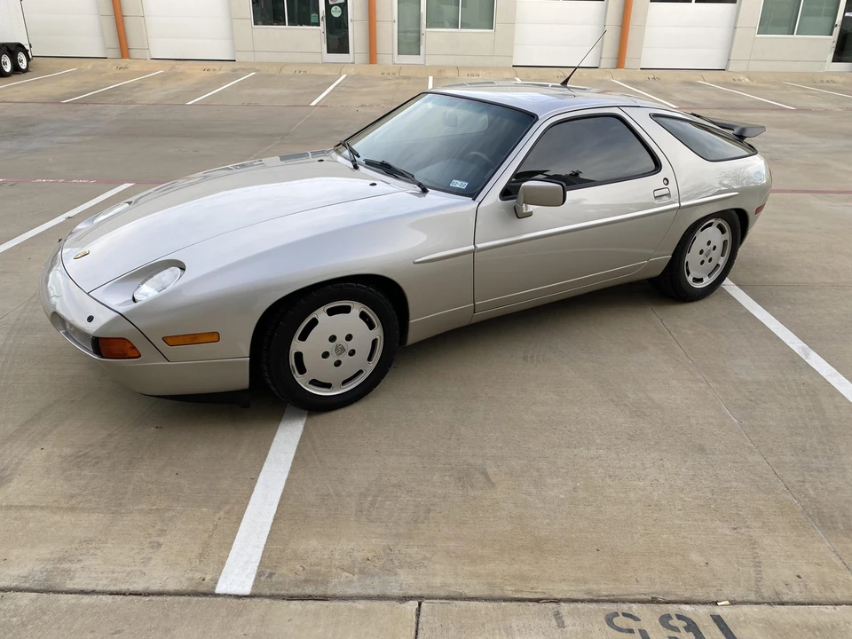 1990 Porsche 928 S4 - Image 7 of 31