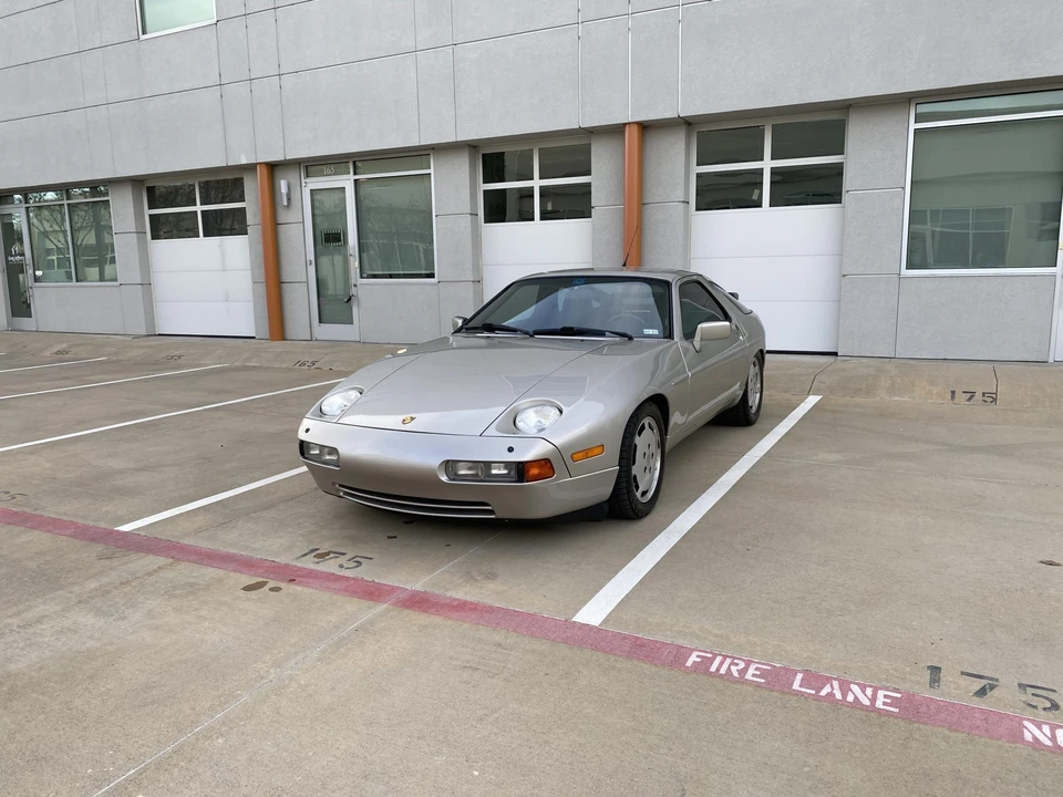 1990 Porsche 928 S4 - Image 2 of 31