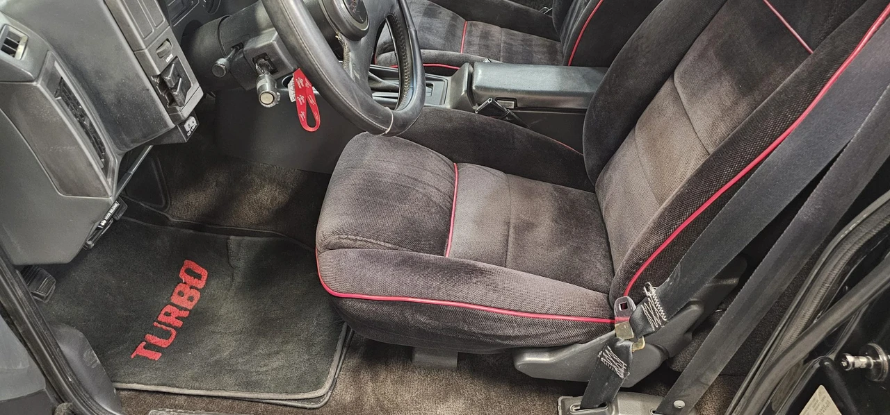 1991 GMC Syclone - Image 25 of 31