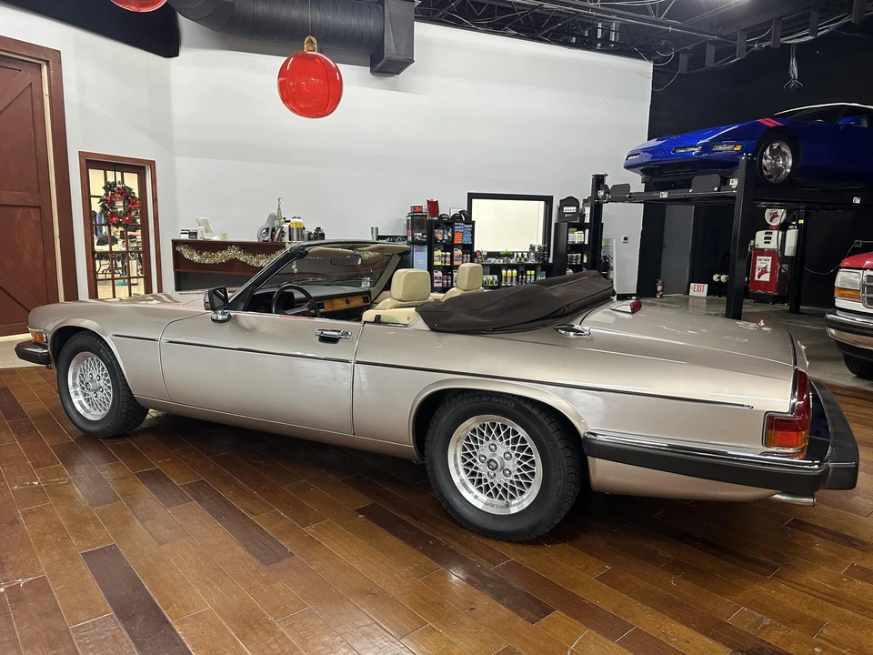 1991 Jaguar XJS Convertible - Image 31 of 31