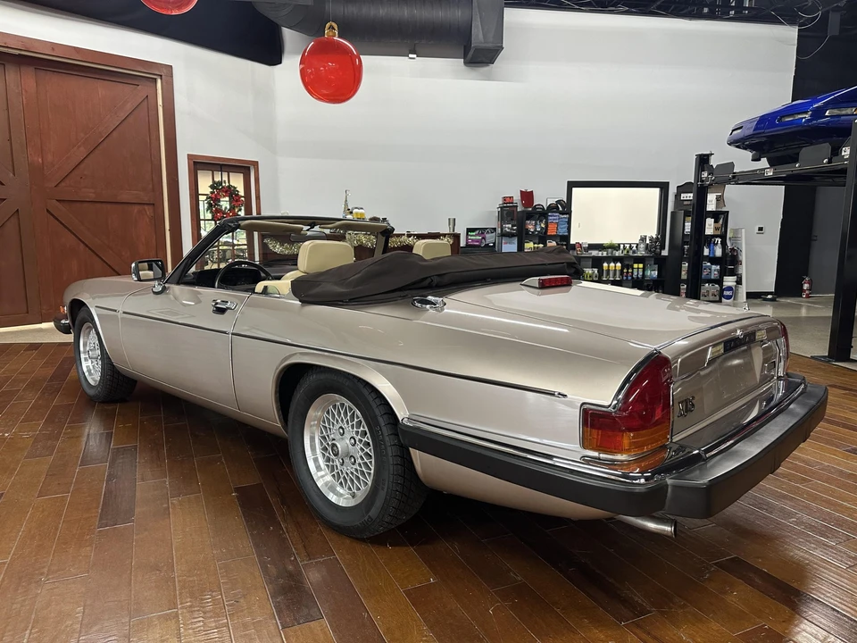 1991 Jaguar XJS Convertible - Image 30 of 31