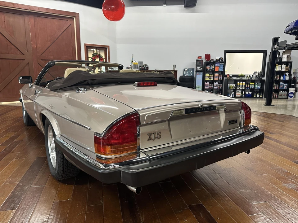 1991 Jaguar XJS Convertible - Image 29 of 31