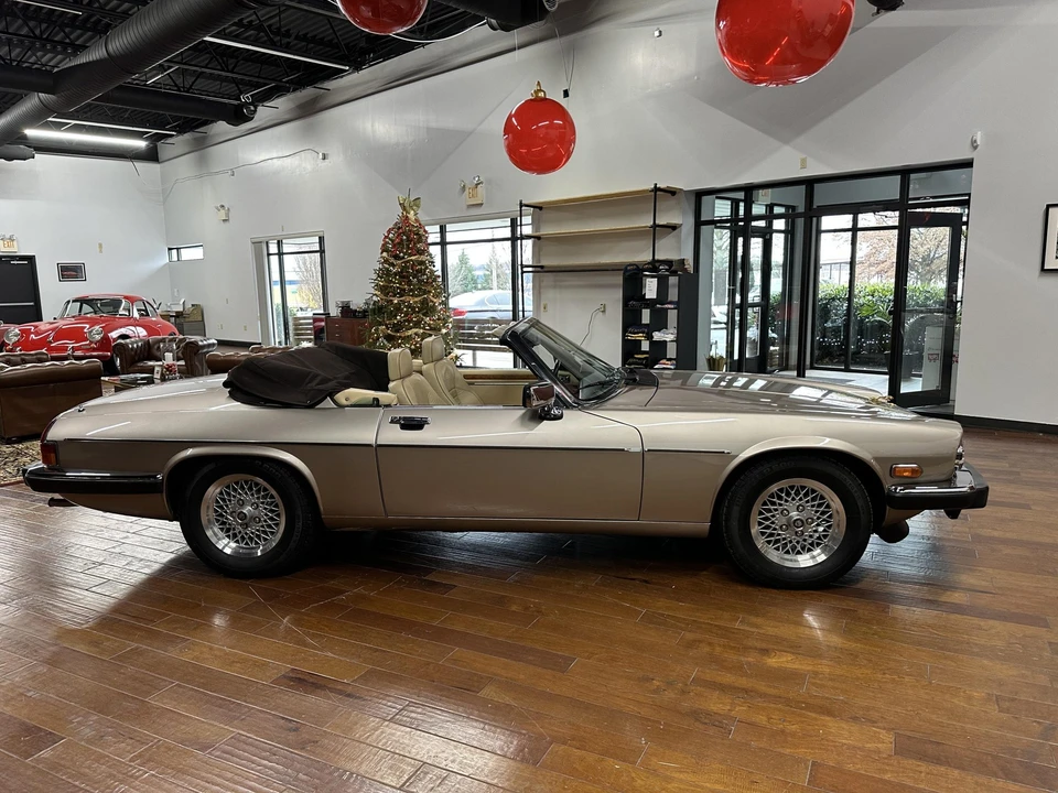 1991 Jaguar XJS Convertible - Image 25 of 31