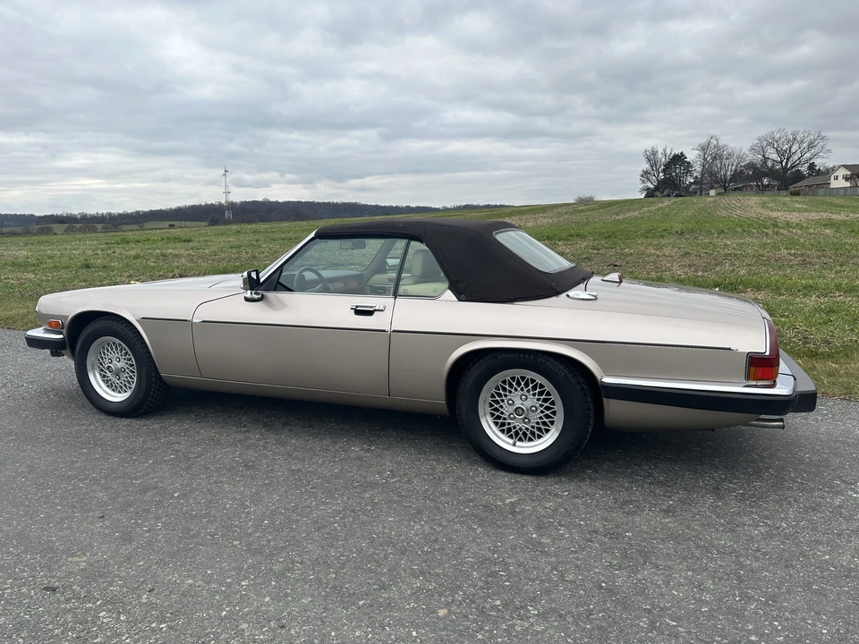 1991 Jaguar XJS Convertible - Image 17 of 31