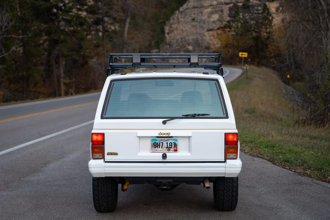 1992 Jeep XJ Cherokee - Image 11 of 31
