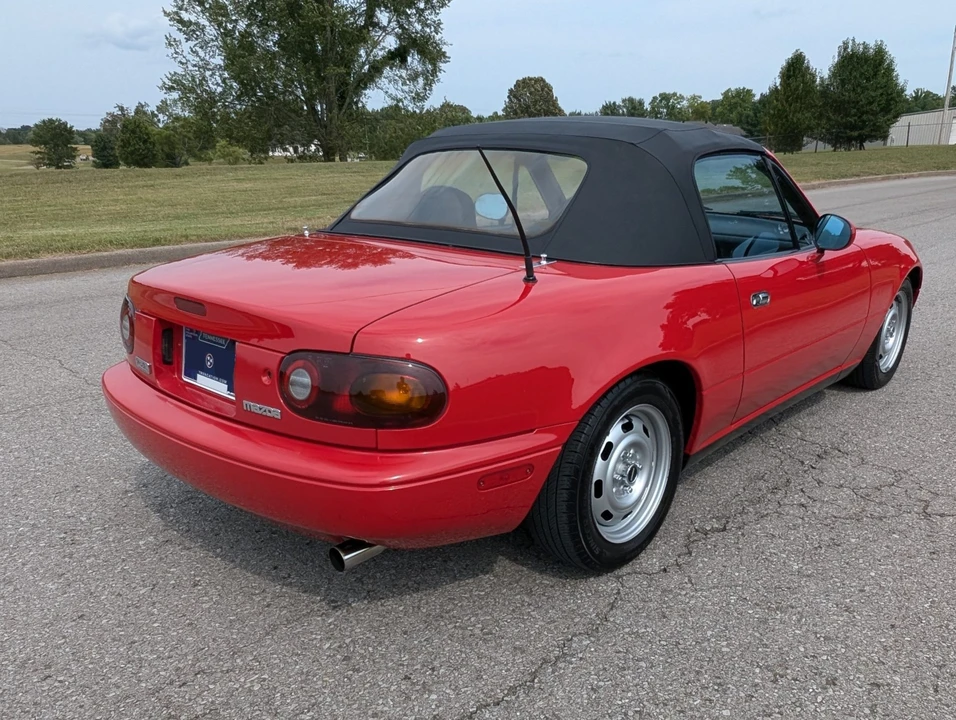 1992 Mazda NA MX-5 Miata - Image 8 of 31