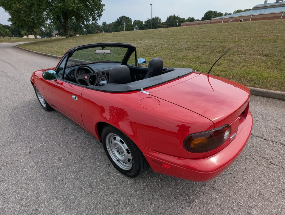 1992 Mazda NA MX-5 Miata - Image 19 of 31