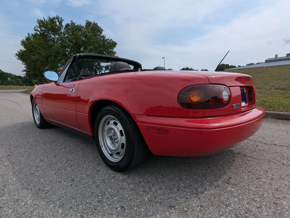 1992 Mazda NA MX-5 Miata - Image 18 of 31